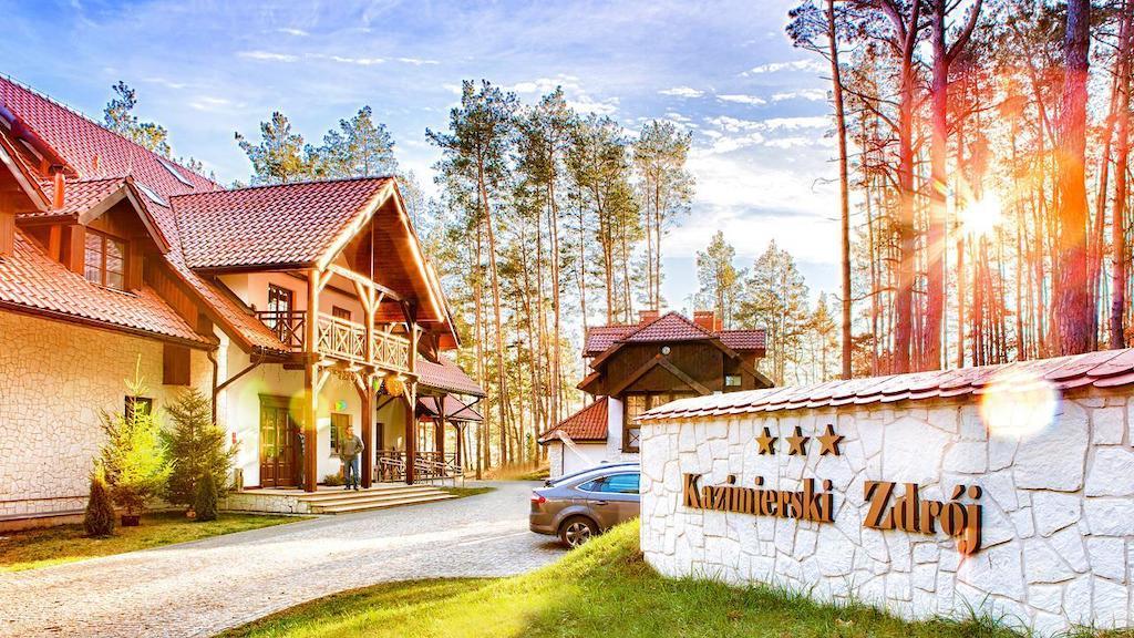 Hotel Kazimierski Zdroj Яновец Екстериор снимка